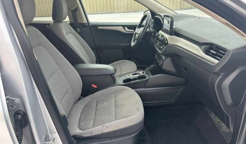 
								2020 Ford Escape SE full									