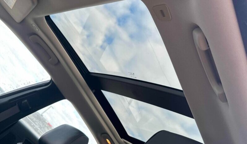 
								2023 Chrysler 300 Series Touring L full									