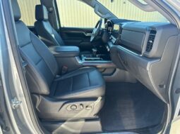 
										2024 GMC Sierra 1500 SLT full									