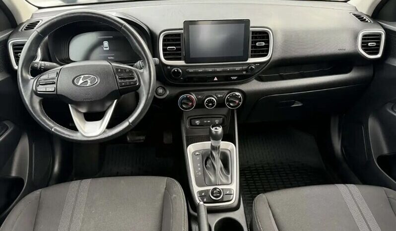 
								2024 Hyundai VENUE Preferred full									