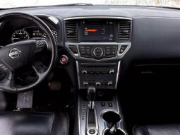 
										2018 Nissan Pathfinder SL full									