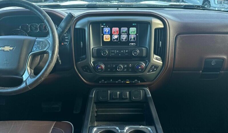 
								2017 Chevrolet Silverado 1500 High Country full									