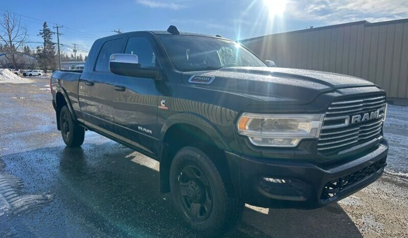 
								2022 RAM 2500 Laramie Mega Cab Diesel Sport full									