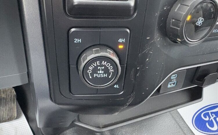 
								2023 Ford F-150 XLT 5.0L full									