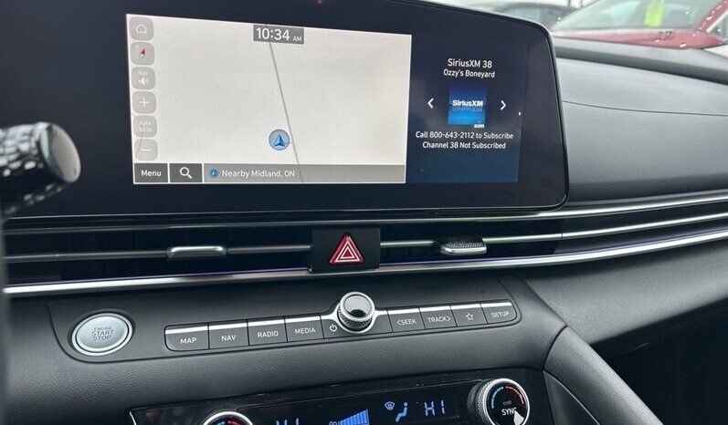 
								2024 Hyundai ELANTRA Preferred Tech full									