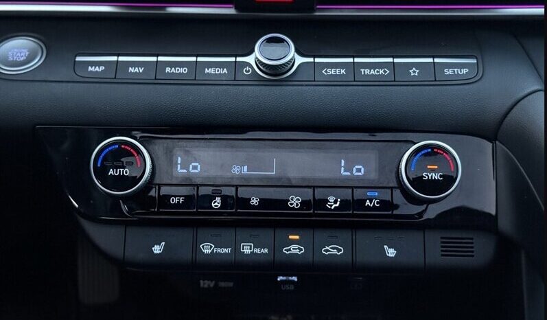 
								2024 Hyundai ELANTRA Preferred Tech full									