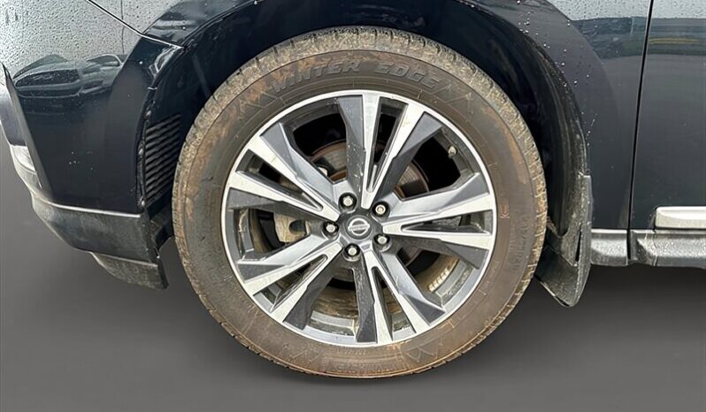 
								2017 Nissan Pathfinder Platinum full									