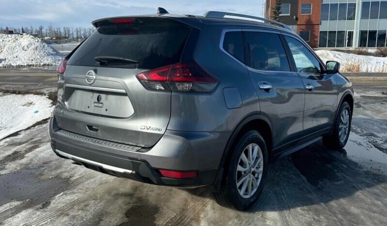 
								2020 Nissan Rogue SV full									