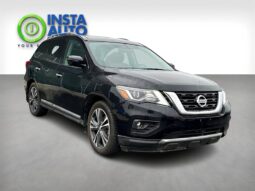 
										2017 Nissan Pathfinder Platinum full									