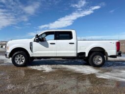 
										2023 Ford F-250 Super Duty XL full									