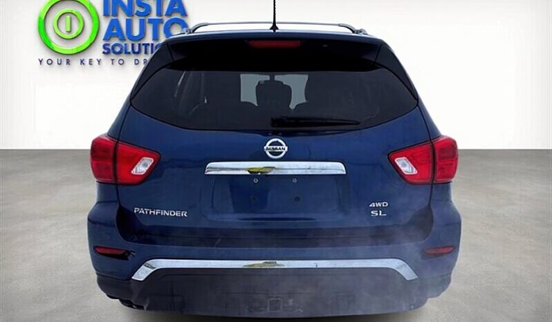 
								2018 Nissan Pathfinder SL full									