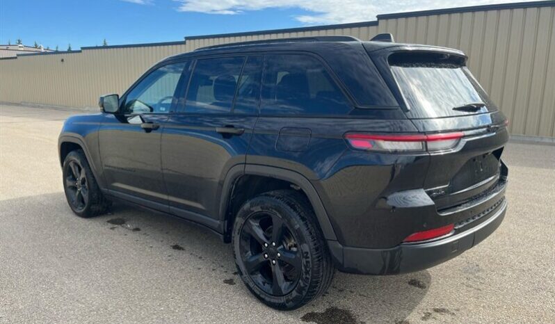 
								2024 Jeep Grand Cherokee Limited Black Pack full									