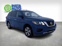
										2018 Nissan Pathfinder SL full									