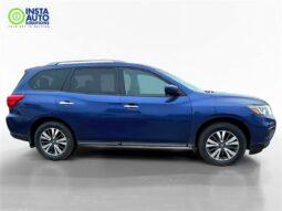 
										2017 Nissan Pathfinder SV full									