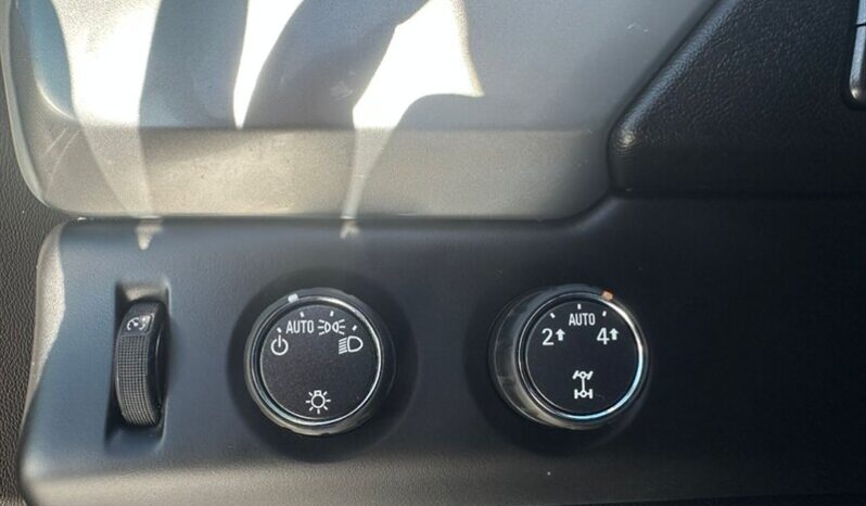 
								2016 Chevrolet Tahoe LS2 Leather full									