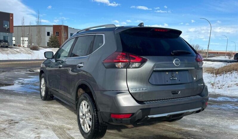 
								2020 Nissan Rogue SV full									