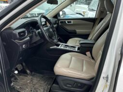 
										2020 Ford Explorer XLT full									