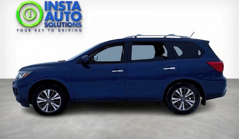 
								2018 Nissan Pathfinder SL full									