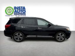 
										2017 Nissan Pathfinder Platinum full									
