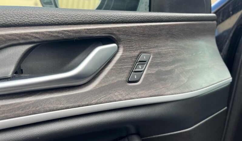 
								2024 Jeep Grand Cherokee Limited Black Pack full									