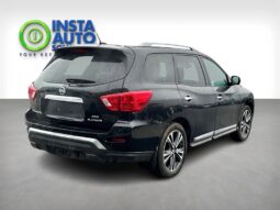 
										2017 Nissan Pathfinder Platinum full									