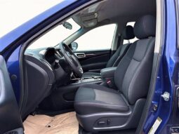 
										2017 Nissan Pathfinder SV full									