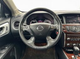 
										2017 Nissan Pathfinder Platinum full									
