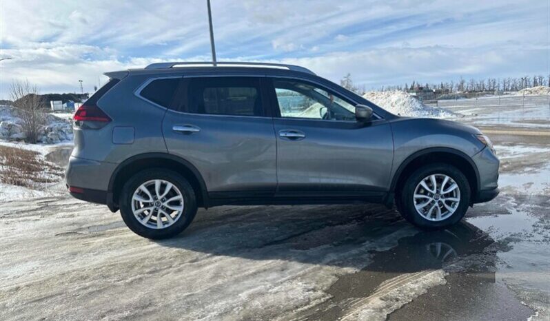 
								2020 Nissan Rogue SV full									