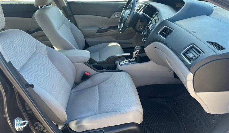 
								2015 Honda Civic LX full									