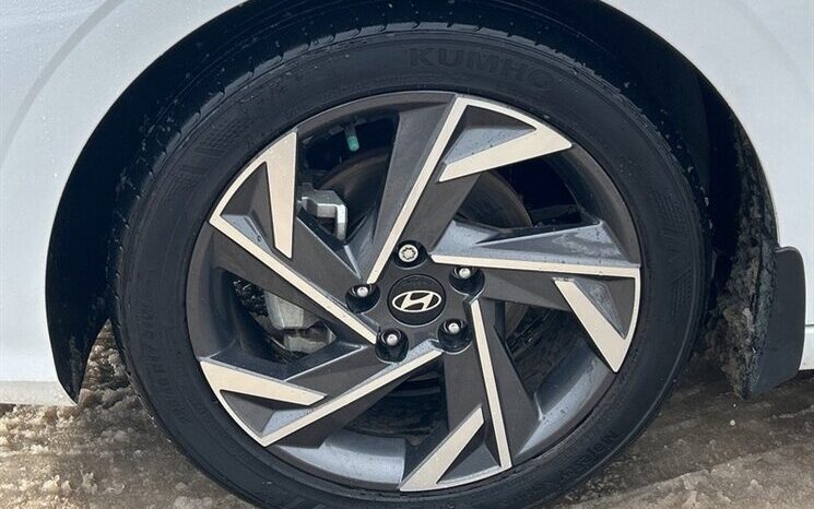 
								2024 Hyundai ELANTRA Preferred Tech full									