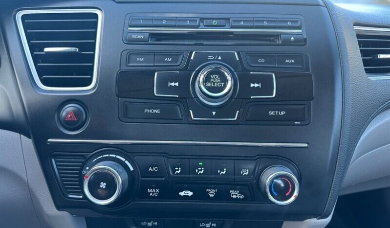 
								2015 Honda Civic LX full									