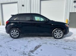 
										2015 Mitsubishi RVR GT full									