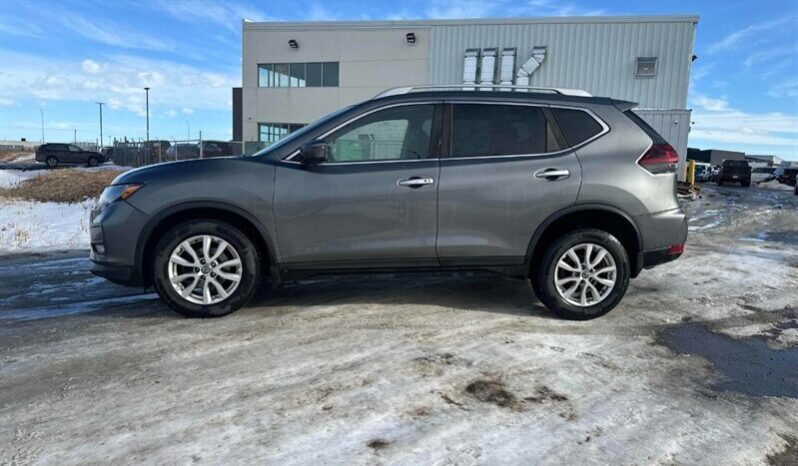 
								2020 Nissan Rogue SV full									