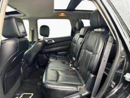 
										2017 Nissan Pathfinder Platinum full									