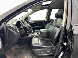 
										2017 Nissan Pathfinder Platinum full									