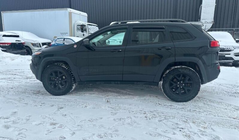 
								2015 Jeep Cherokee Trailhawk full									