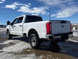 
										2023 Ford F-250 Super Duty XL full									