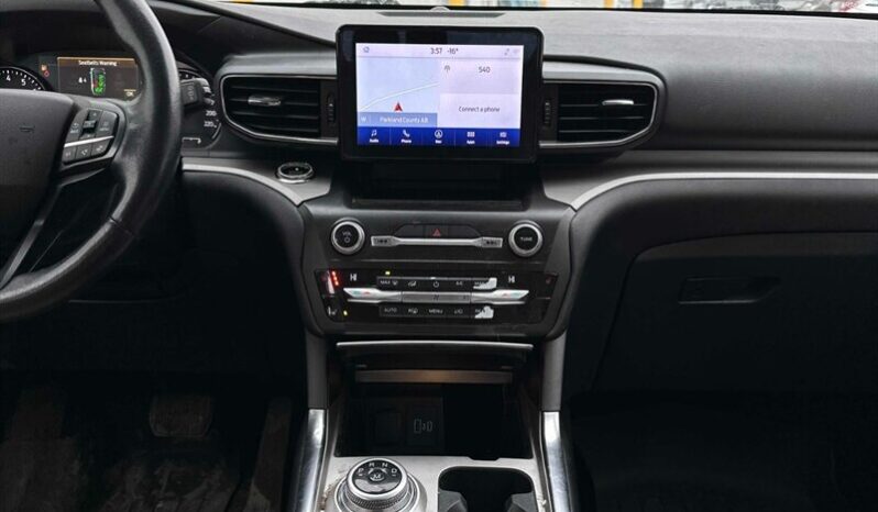 
								2020 Ford Explorer XLT full									