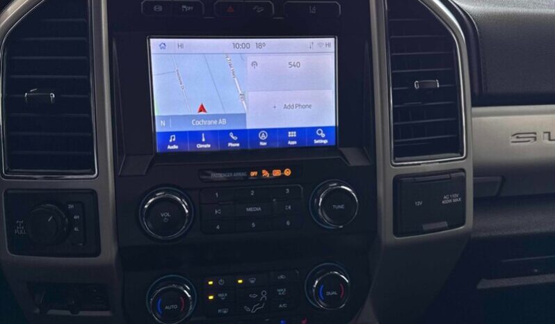 
								2020 Ford F-350 Super Duty Lariat full									