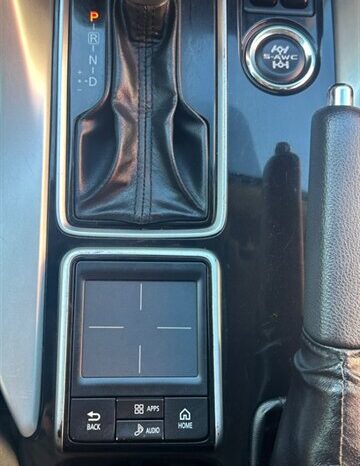 
								2020 Mitsubishi Eclipse Cross ES full									