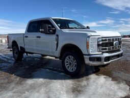 
										2023 Ford F-250 Super Duty XL full									