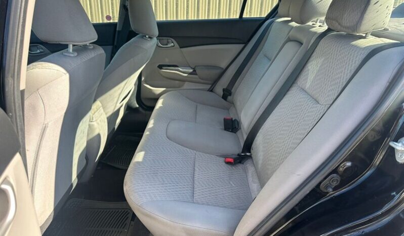 
								2015 Honda Civic LX full									