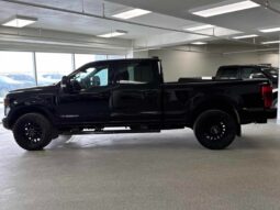 
										2020 Ford F-350 Super Duty Lariat full									