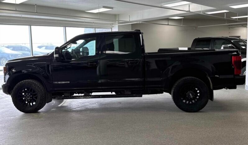 
								2020 Ford F-350 Super Duty Lariat full									