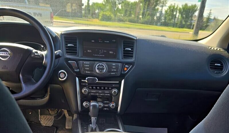 
								2018 Nissan Pathfinder S full									