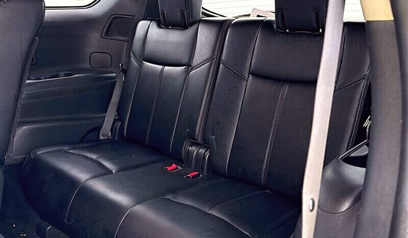 
								2018 Nissan Pathfinder SL full									