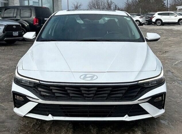 
								2024 Hyundai ELANTRA Preferred Tech full									