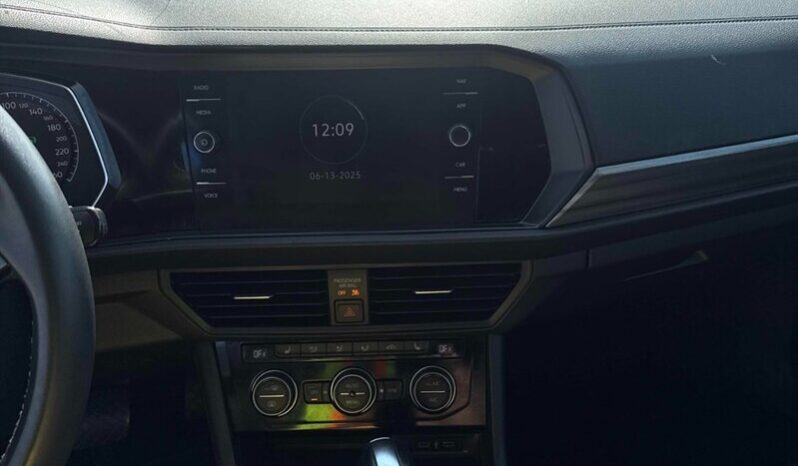 
								2021 Volkswagen Jetta Highline full									