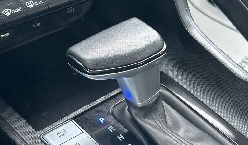 
								2024 Hyundai ELANTRA Preferred Tech full									