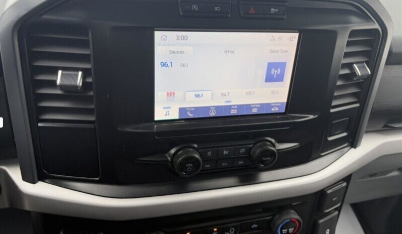 
								2023 Ford F-150 XLT 5.0L full									